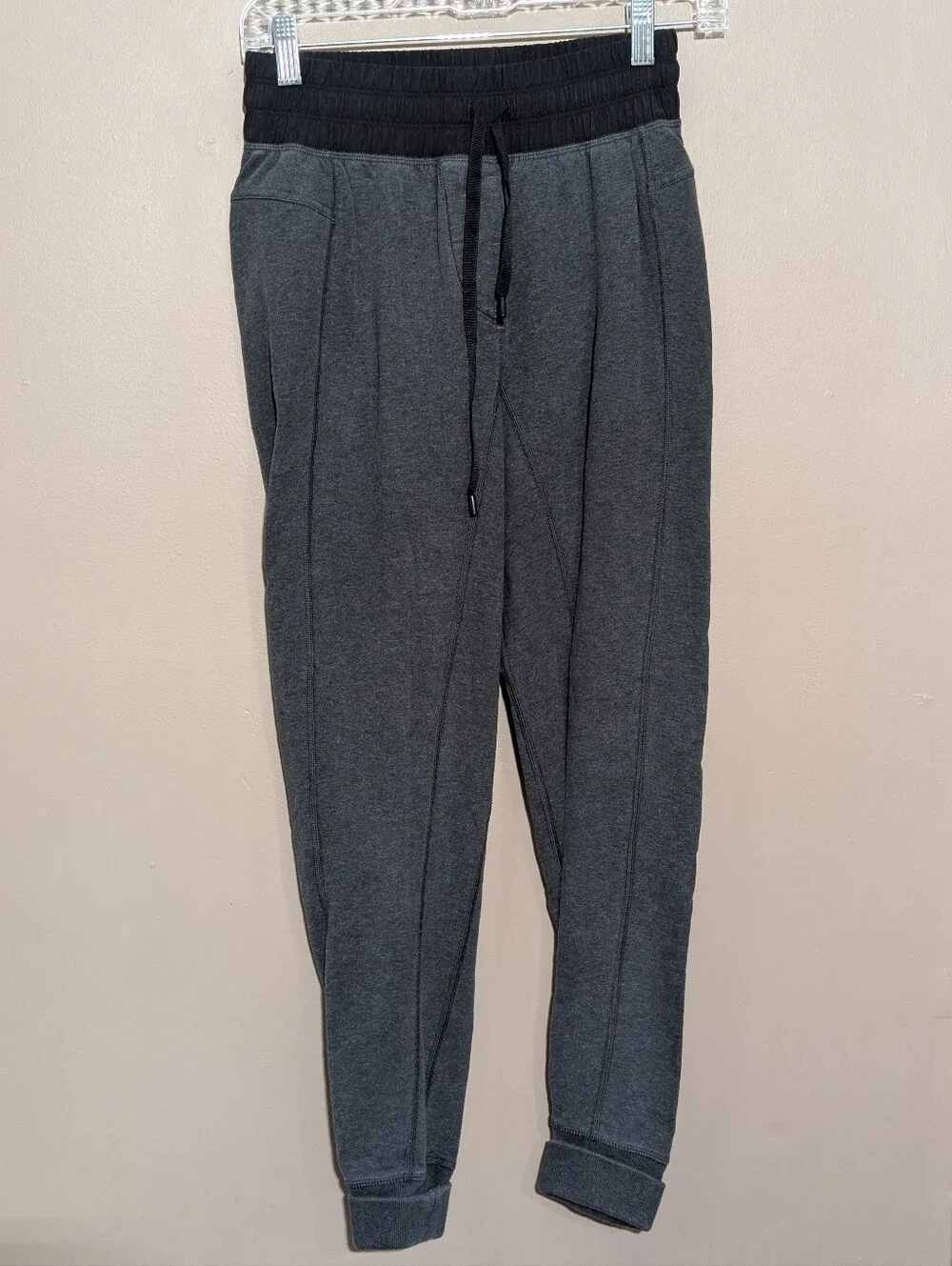 Lululemon jogger sweatpants, Size 4